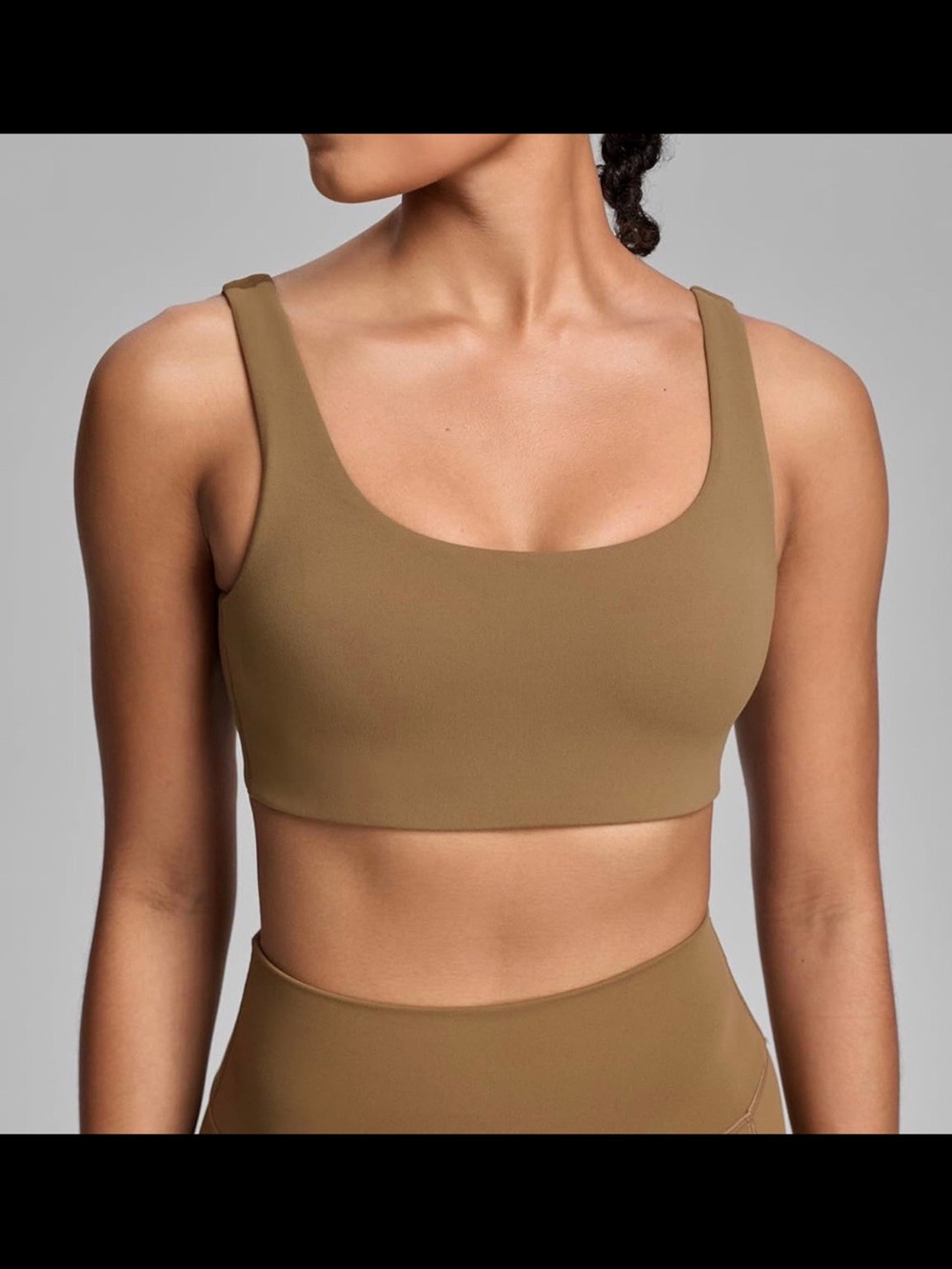 Scoop Neck Stretch Sports Bra in Brown